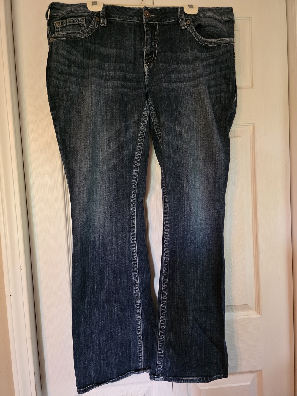 Silver Jeans Women's Dark Blue Bootcut Jeans